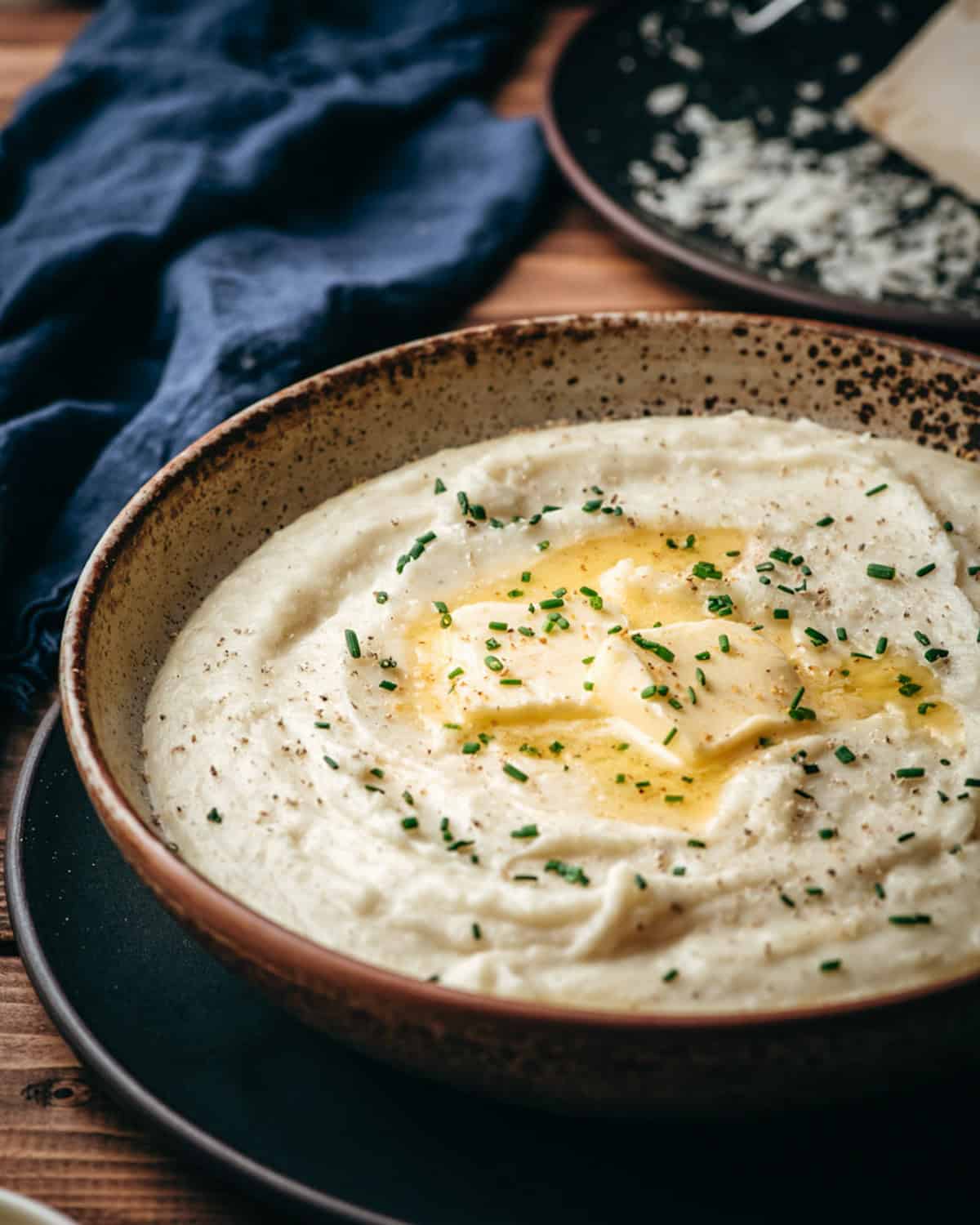 Parmesan Peppercorn Mashed Potatoes (Cacio e Pepe Potatoes)