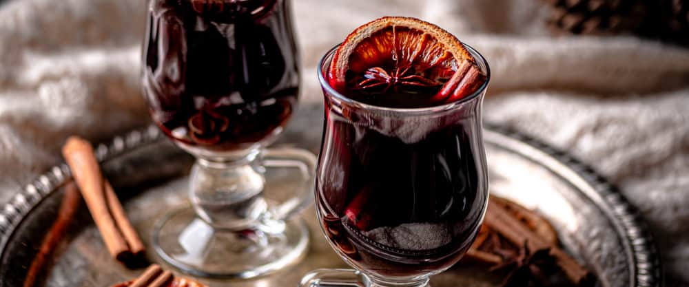 Mulled Wine with Amaretto and Brandy