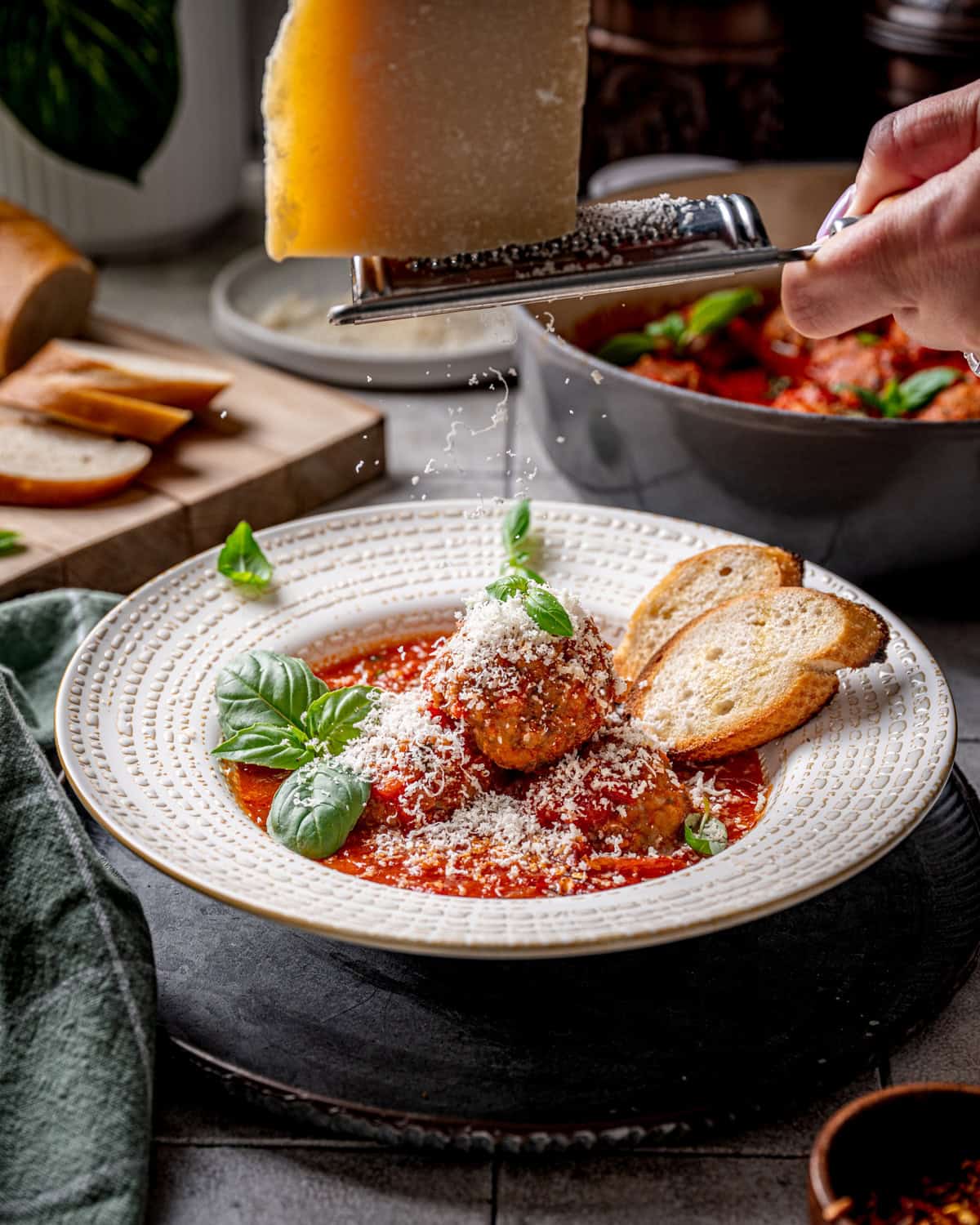 Classic Italian Meatballs in Tomato Sauce (Polpette al Sugo)